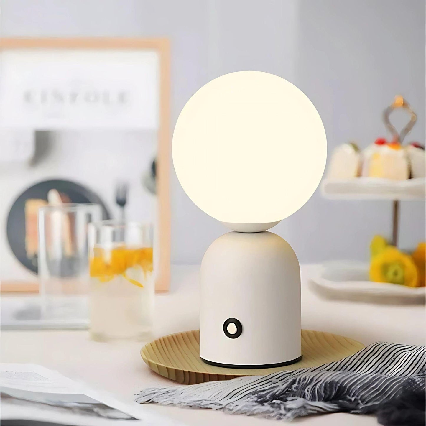 Lampe de chevet colorée
