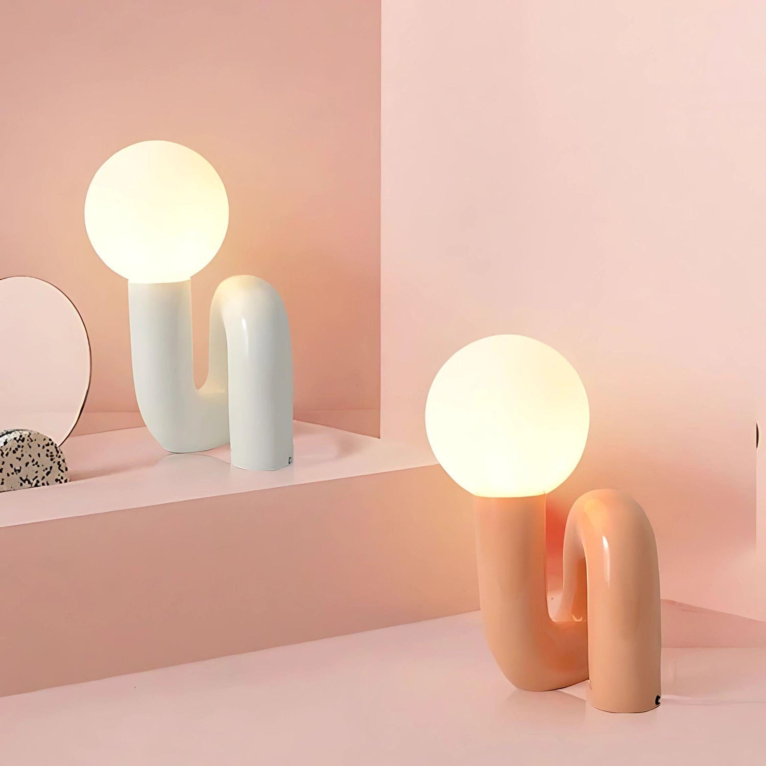 Lampe de chevet contemporaine