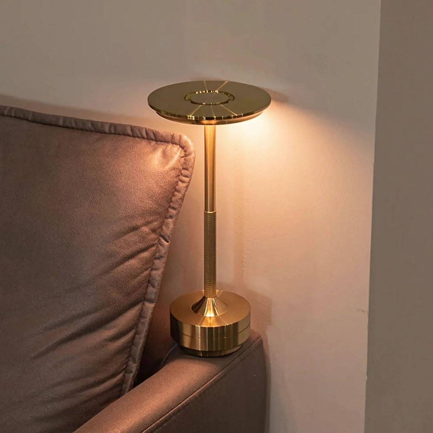 Lampe de chevet Tactile design